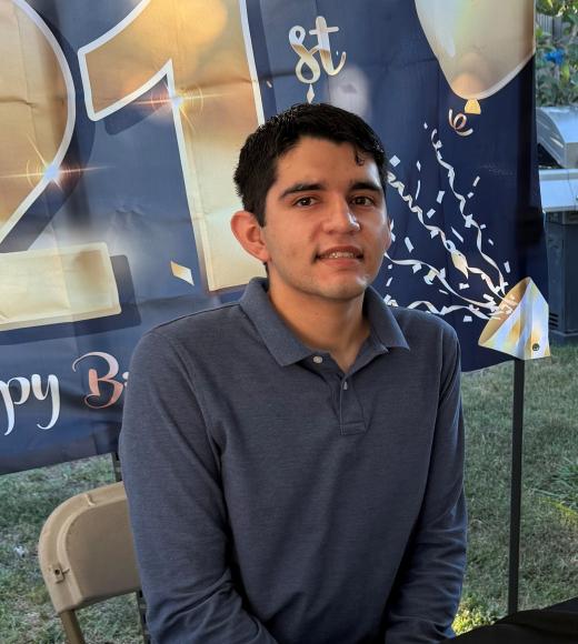Picture of Luis Magana